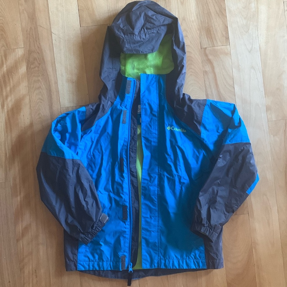 Columbia Raincoat Size 8 - Excellent Condition